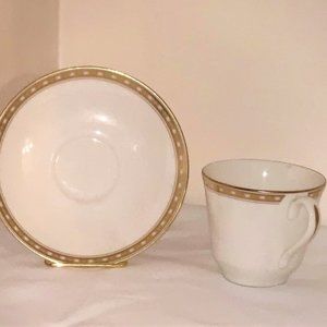 Royal Doulton New Romance Collection Cotillion Gol